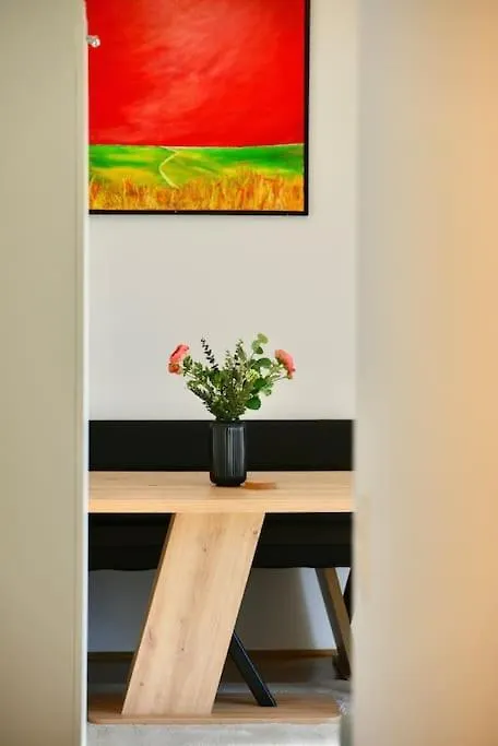 Modern Attic Flat With 2 Bedrooms Vienna