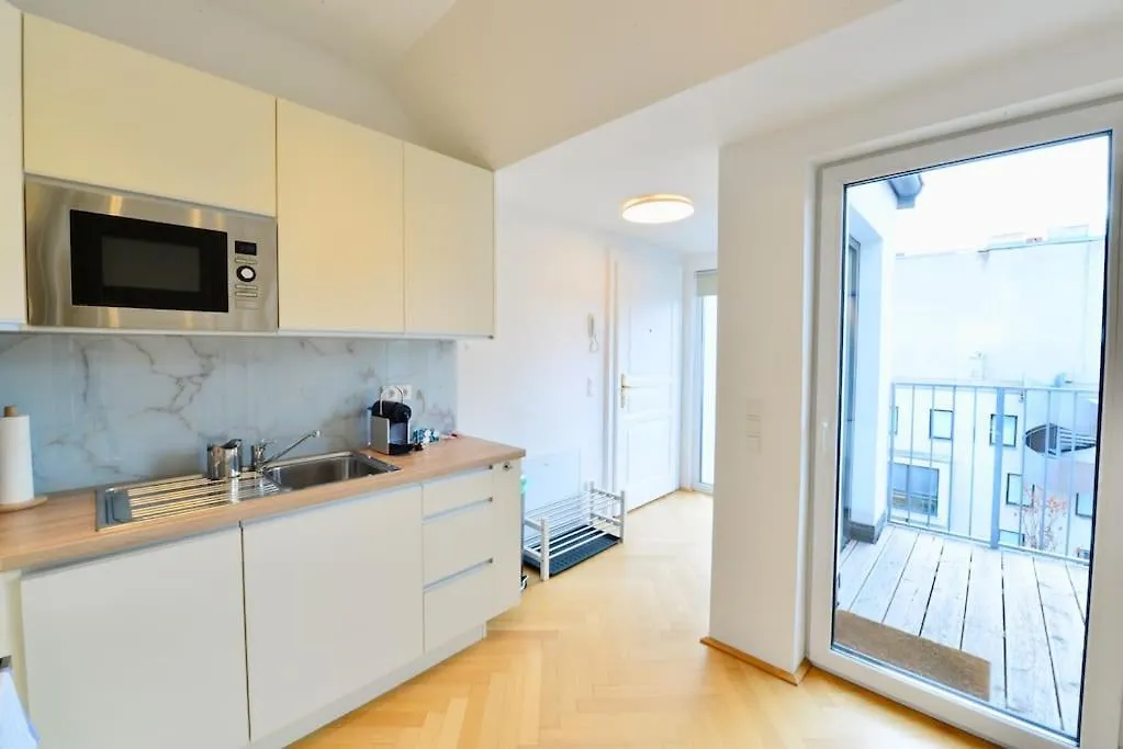 Modern Attic Flat With 2 Bedrooms Vienna Apartment