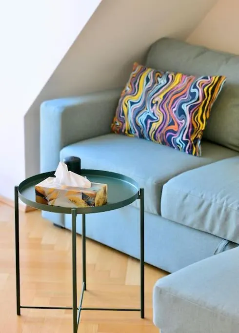 Apartment Modern Attic Flat With 2 Bedrooms Vienna