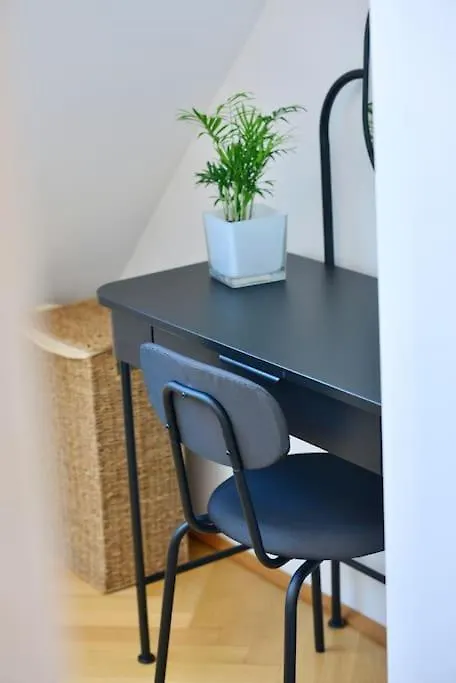 Apartment Modern Attic Flat With 2 Bedrooms Vienna Austria